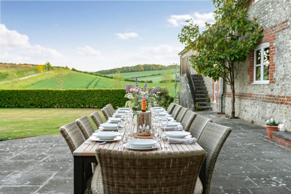 Outside-Table-with-view